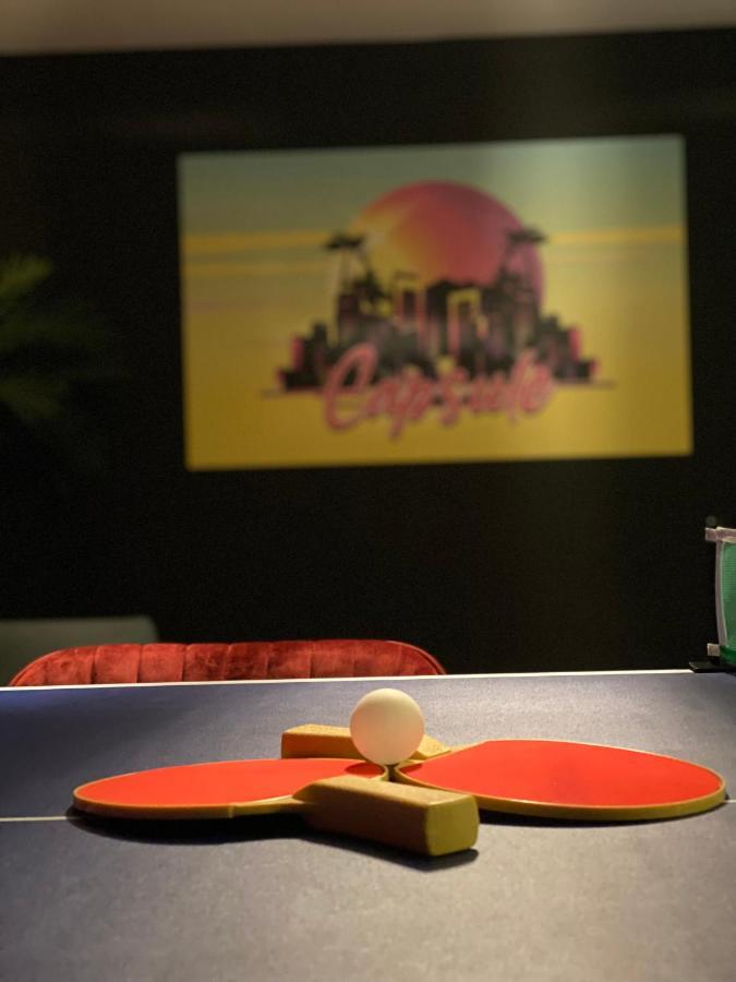 Capsule Miami Vice - Jacuzzi - Billard - Ecran Cinema & Netflix - Ping-Pong - Nintendo & Jeux- Liévin Buitenkant foto